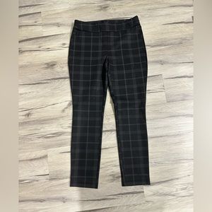 Women’s plaid dress paints